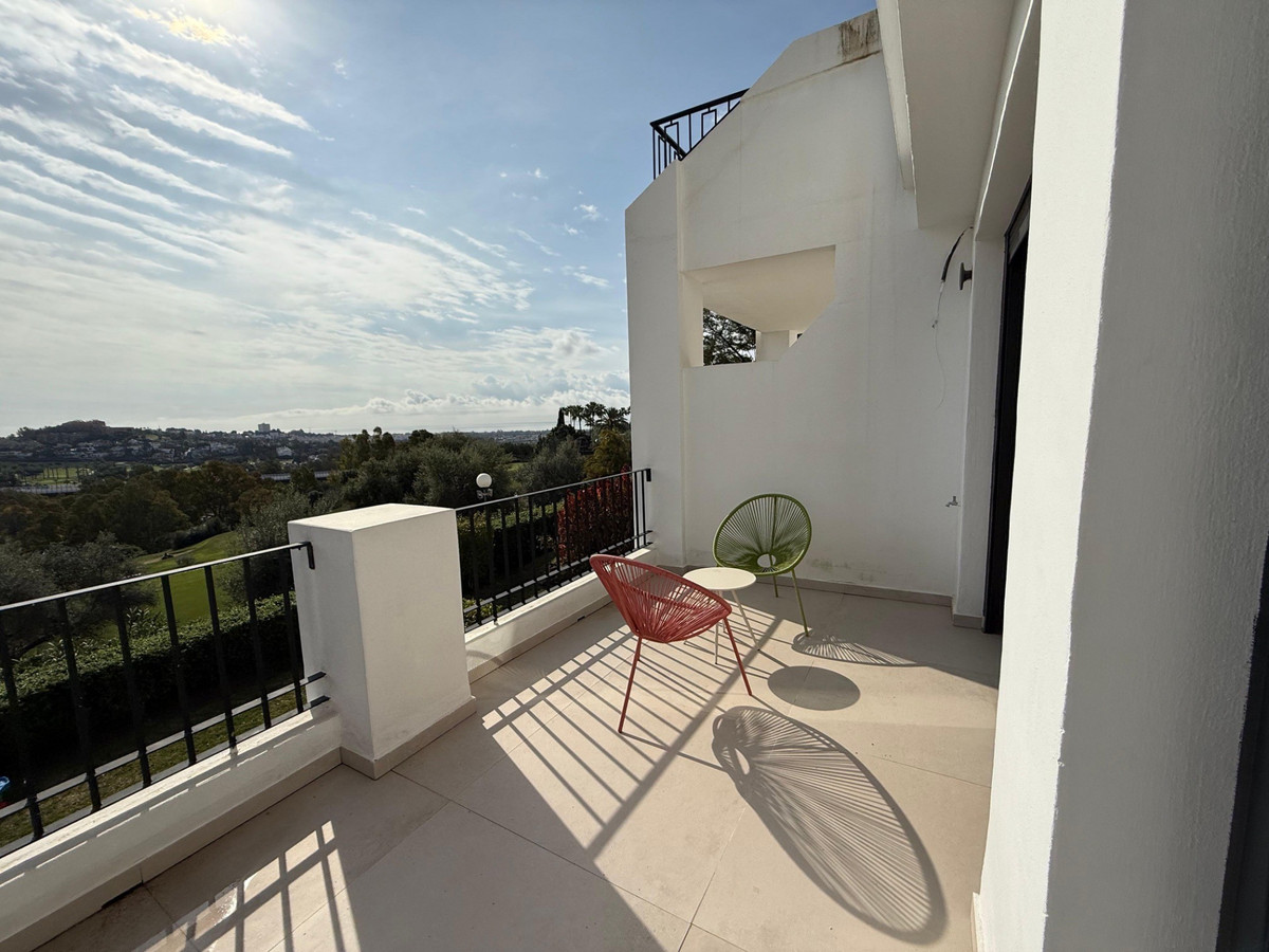 Townhouse for sale in Benahavís | 4 bedrooms H4675783