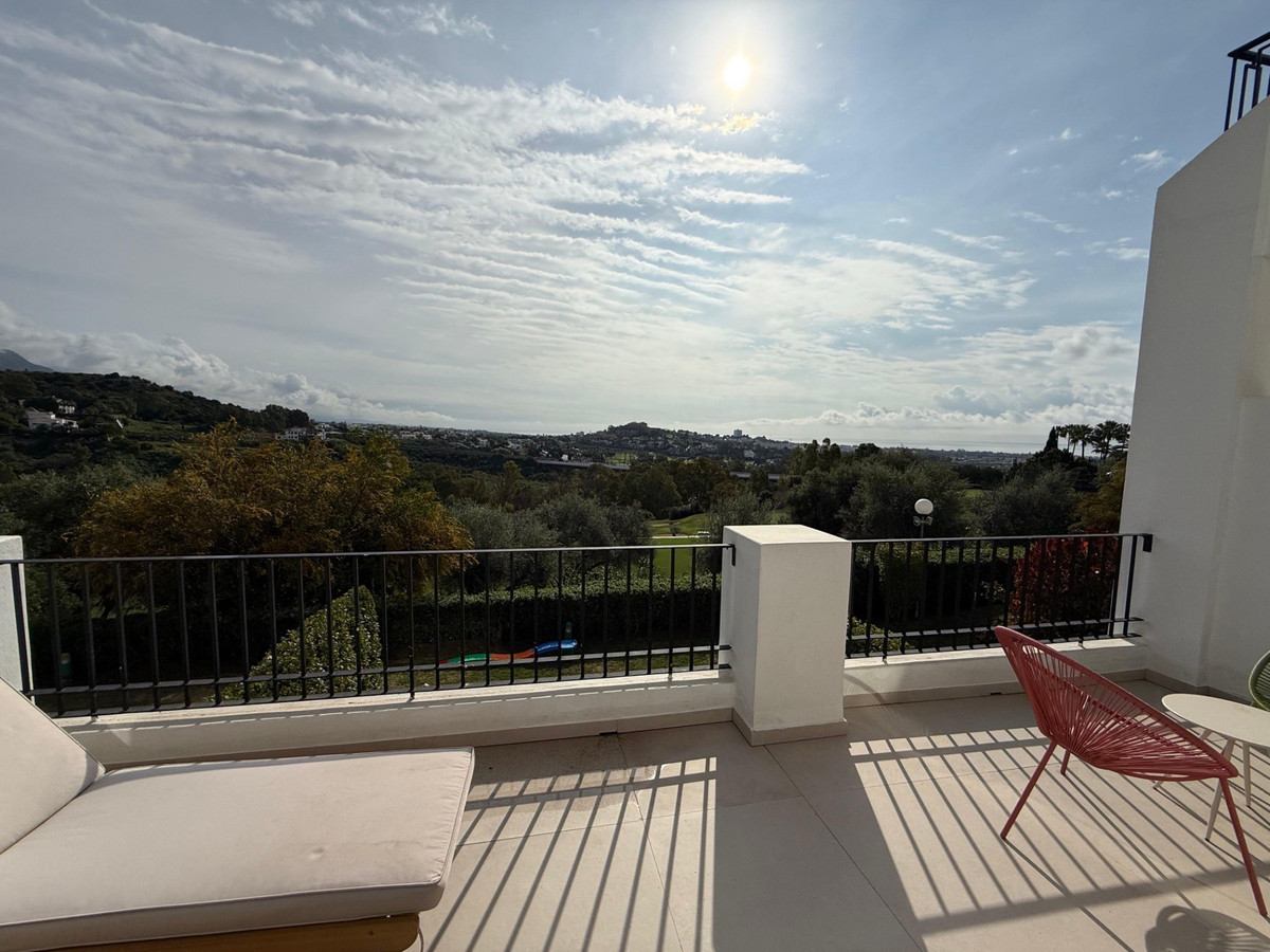 Townhouse for sale in Benahavís | 4 bedrooms H4675783