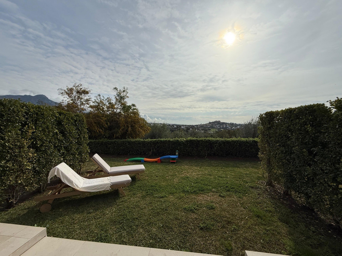 Townhouse for sale in Benahavís | 4 bedrooms H4675783