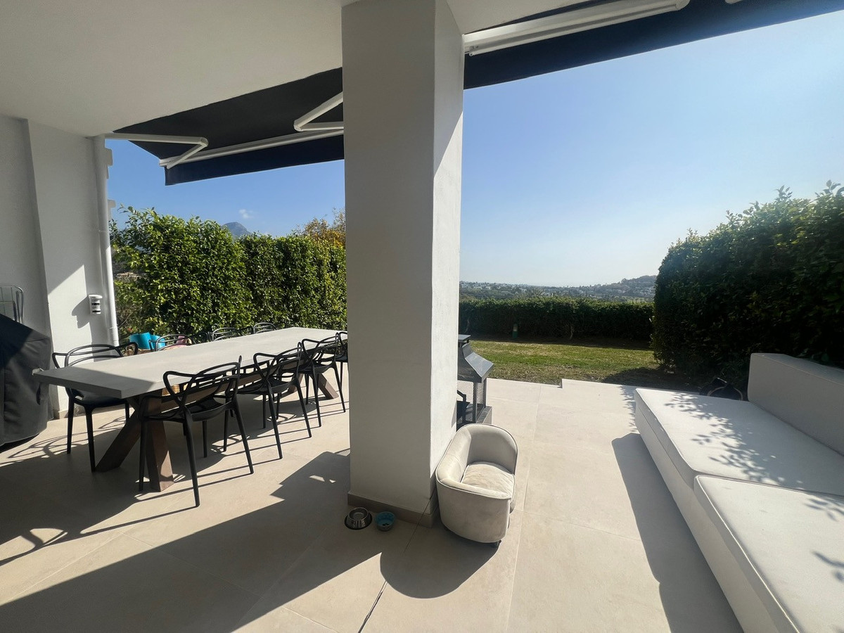 Townhouse for sale in Benahavís | 4 bedrooms H4675783