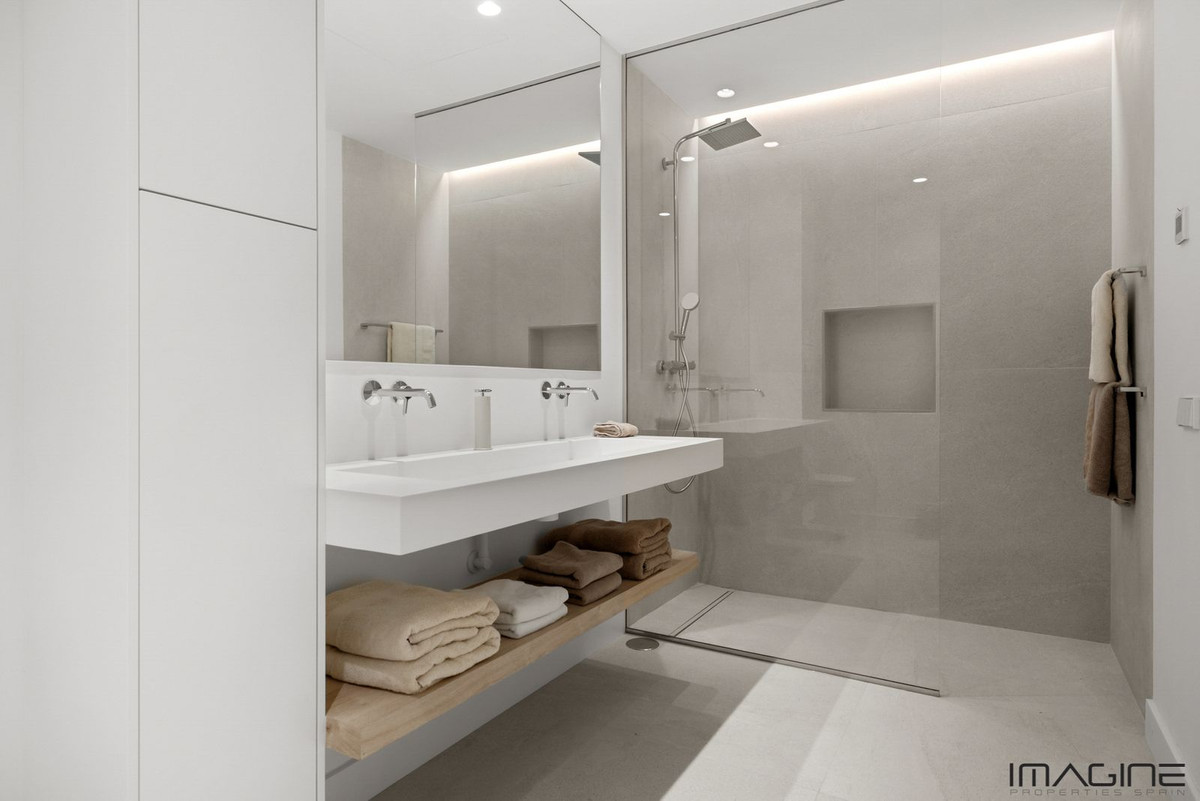 Property main view 47