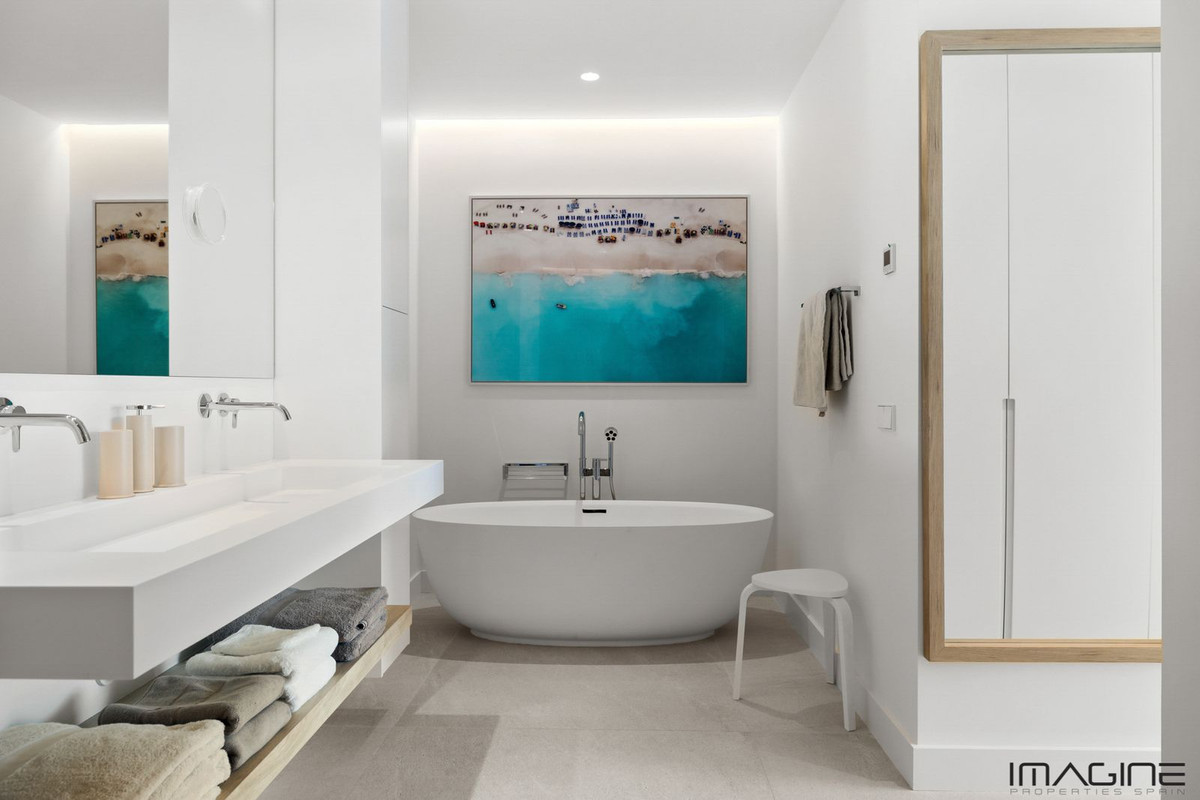 Property main view 64