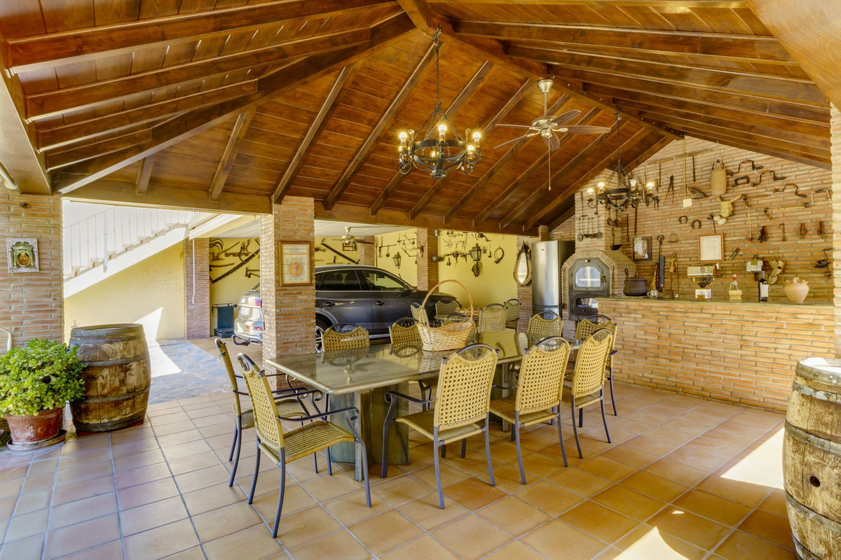 Property main view 64