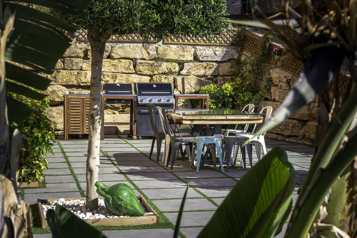 Property main view 33