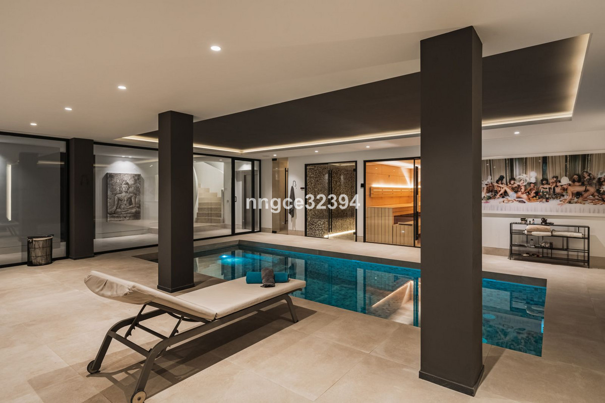 Detached Villa for sale in Benahavís | 5 bedrooms H4929013
