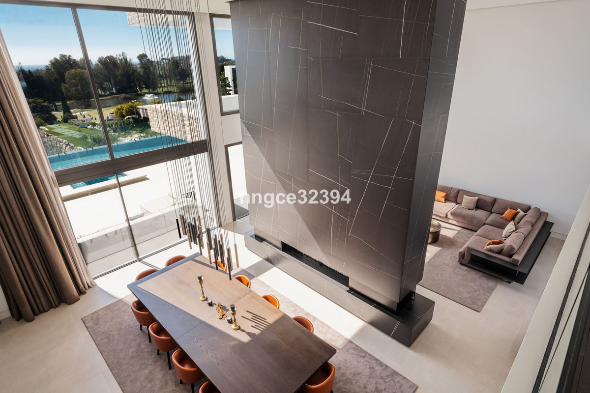 Detached Villa for sale in Benahavís | 5 bedrooms H4929013