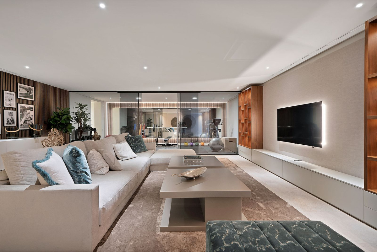 Detached Villa for sale in Benahavís | 5 bedrooms H4989610