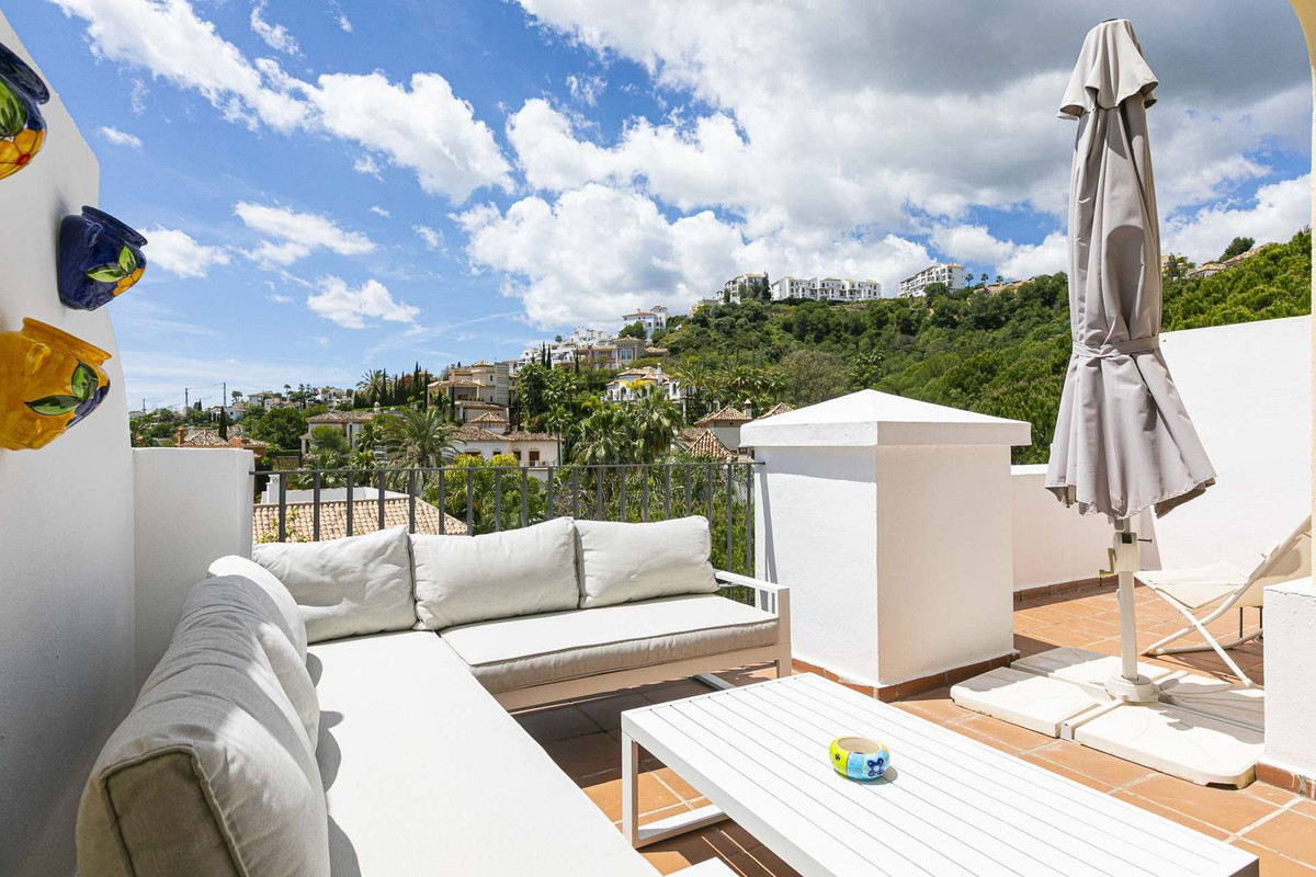 Townhouse for sale in Los Arqueros | 4 bedrooms H5046961