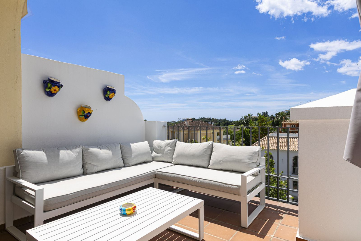 Townhouse for sale in Los Arqueros | 4 bedrooms H5046961