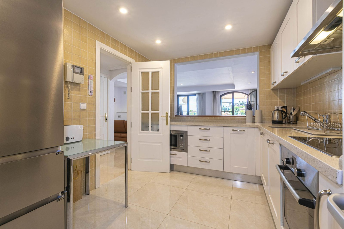 Townhouse for sale in Los Arqueros | 4 bedrooms H5046961