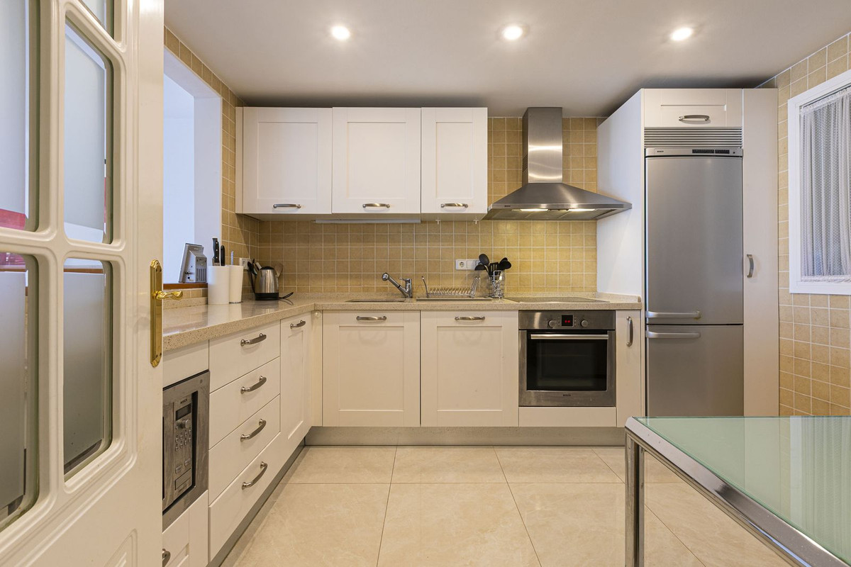 Townhouse for sale in Los Arqueros | 4 bedrooms H5046961