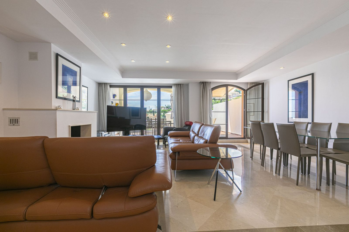 Townhouse for sale in Los Arqueros | 4 bedrooms H5046961