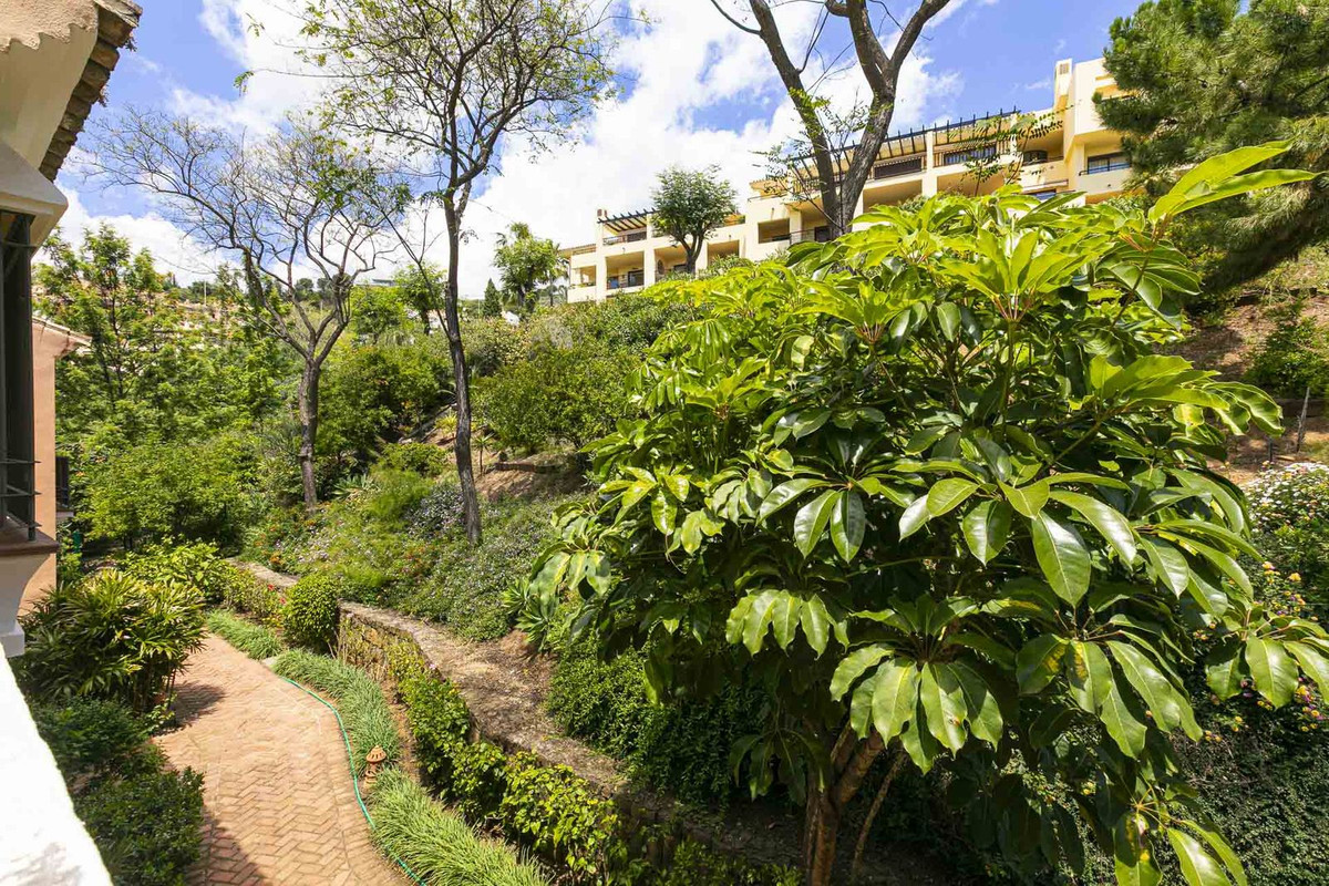 Townhouse for sale in Los Arqueros | 4 bedrooms H5046961