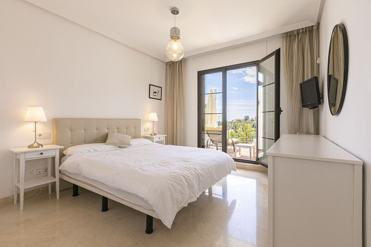Townhouse for sale in Los Arqueros | 4 bedrooms H5046961