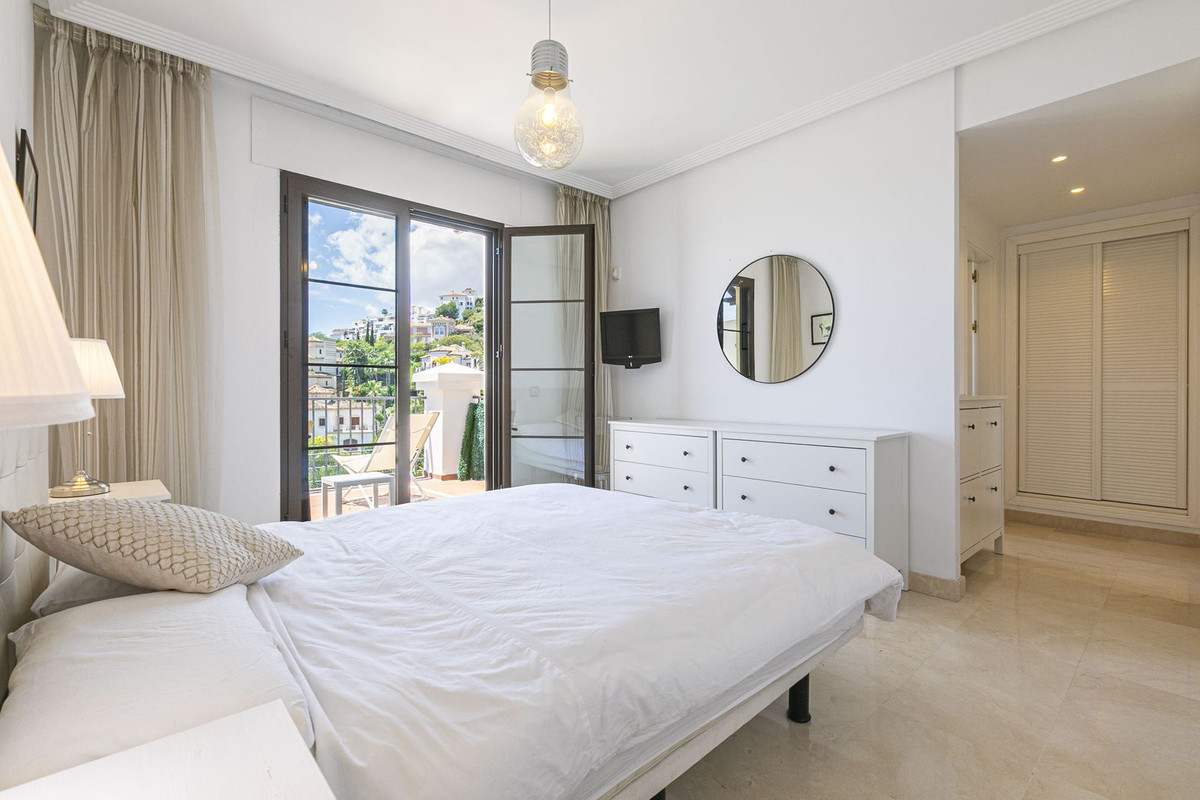 Townhouse for sale in Los Arqueros | 4 bedrooms H5046961