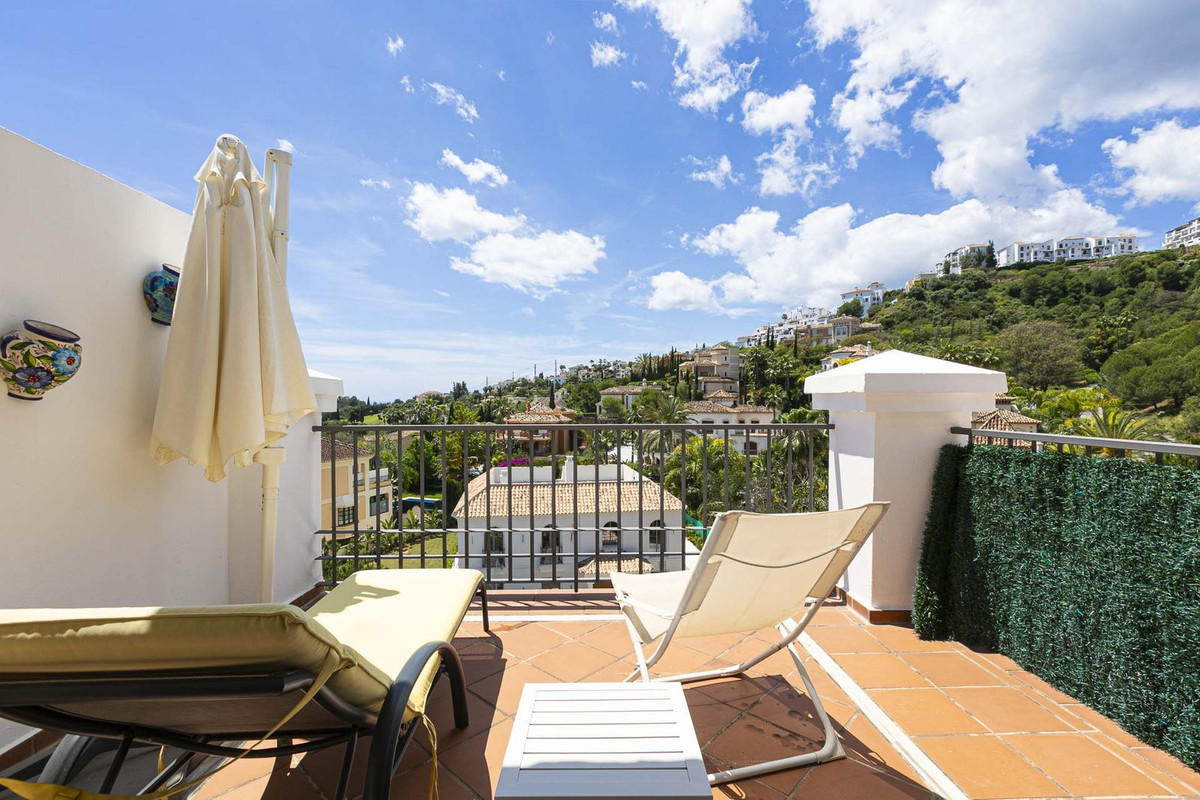 Townhouse for sale in Los Arqueros | 4 bedrooms H5046961