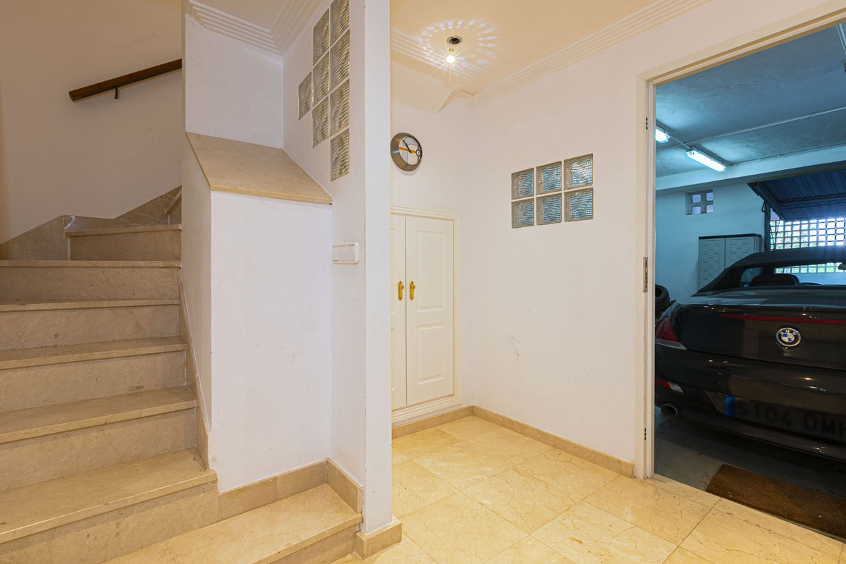 Townhouse for sale in Los Arqueros | 4 bedrooms H5046961