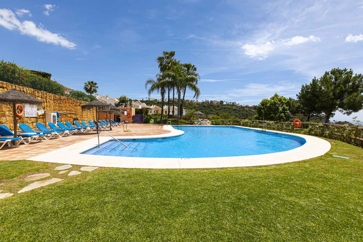 Townhouse for sale in Los Arqueros | 4 bedrooms H5046961