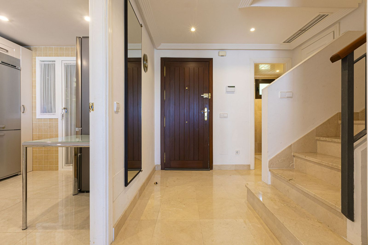Townhouse for sale in Los Arqueros | 4 bedrooms H5046961