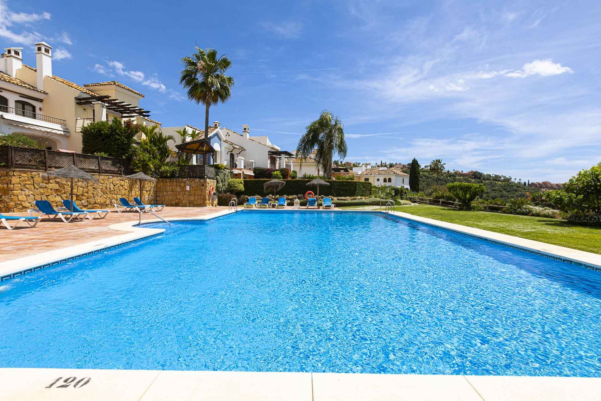 Townhouse for sale in Los Arqueros | 4 bedrooms H5046961