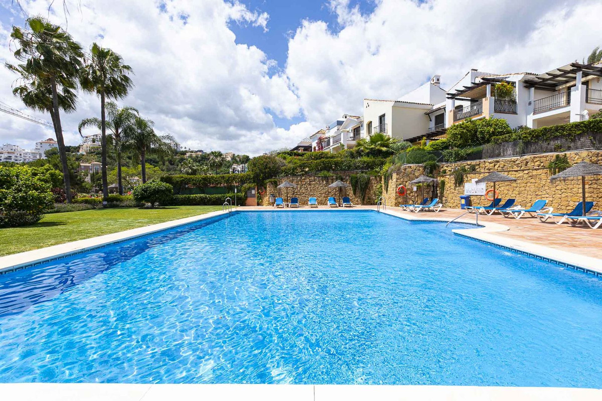 Townhouse for sale in Los Arqueros | 4 bedrooms H5046961