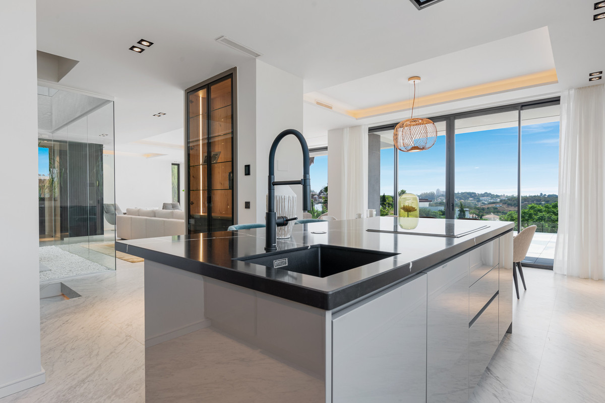 Detached Villa te koop in Benahavís | 5 slaapkamers H5067511