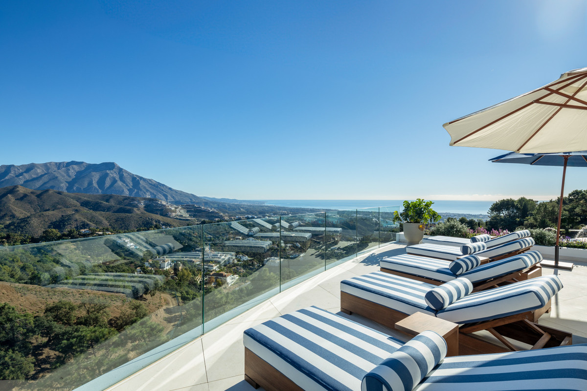 Detached Villa te koop in Benahavís | 9 slaapkamers H5068060