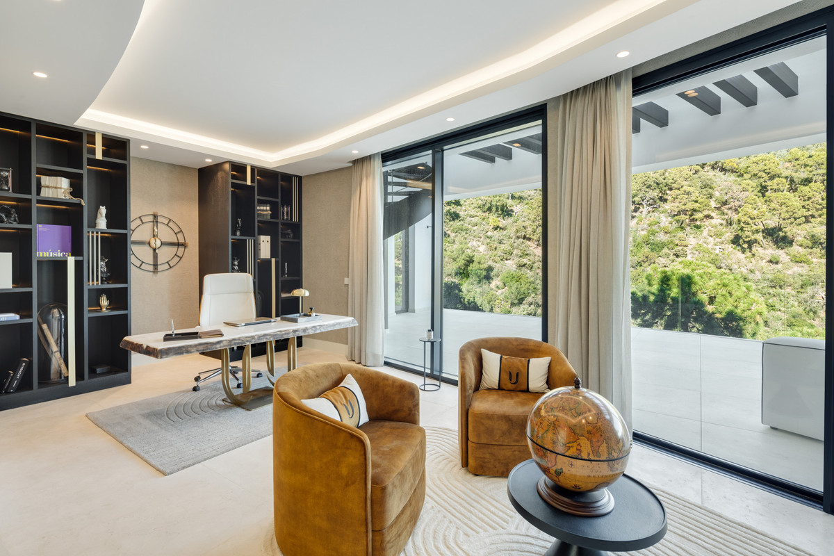 Detached Villa te koop in Benahavís | 9 slaapkamers H5068060