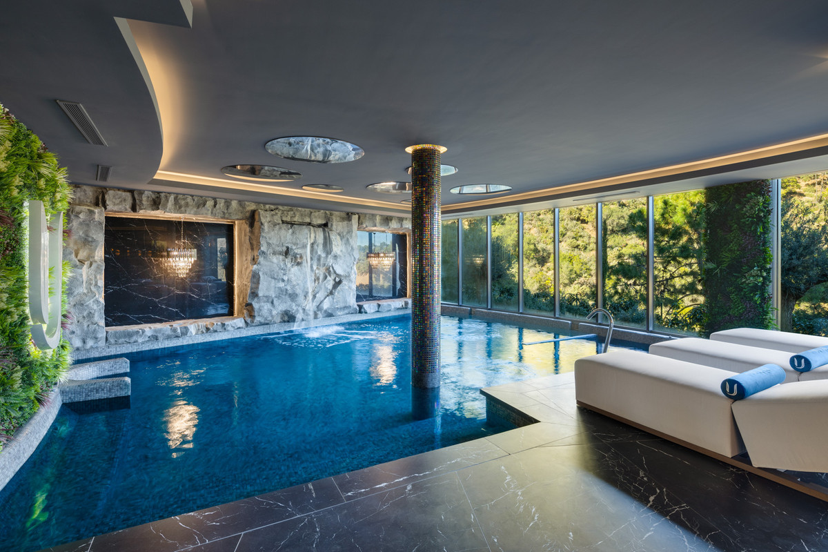 Detached Villa te koop in Benahavís | 9 slaapkamers H5068060