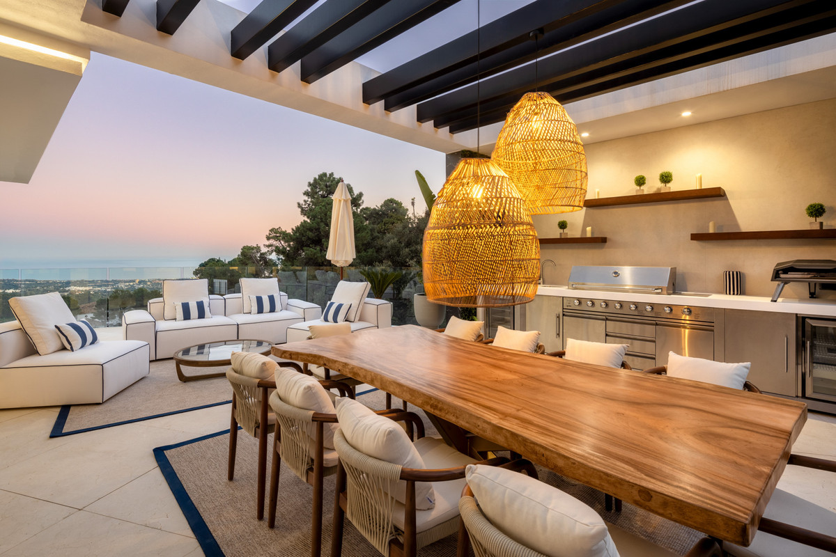 Detached Villa te koop in Benahavís | 9 slaapkamers H5068060