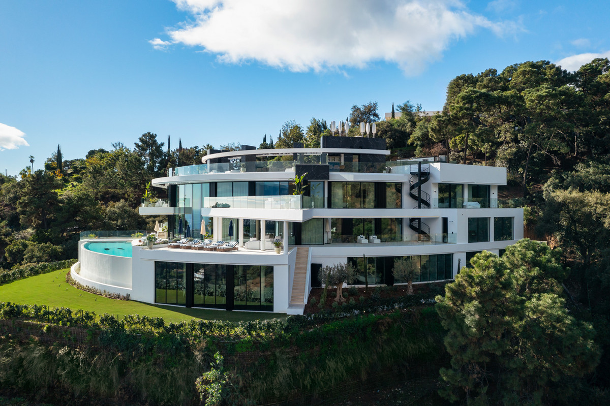 Detached Villa te koop in Benahavís | 9 slaapkamers H5068060