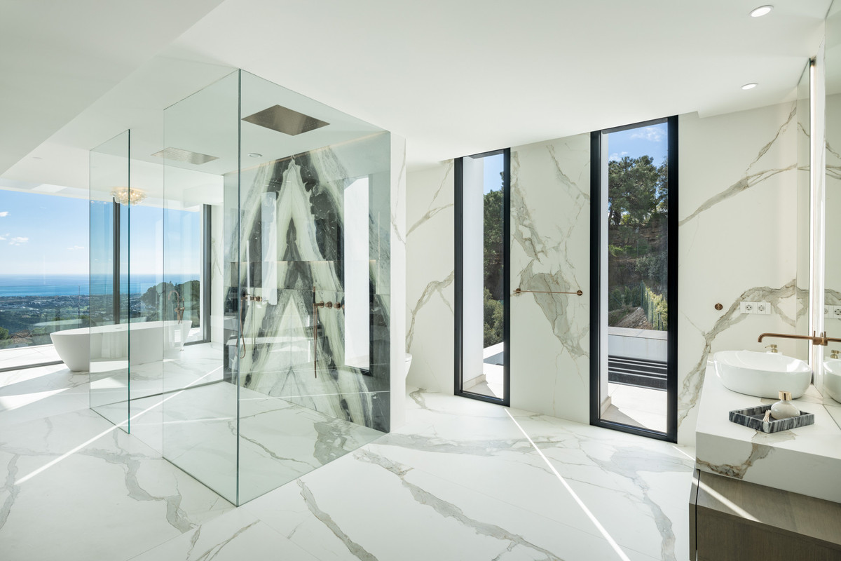 Detached Villa te koop in Benahavís | 9 slaapkamers H5068060