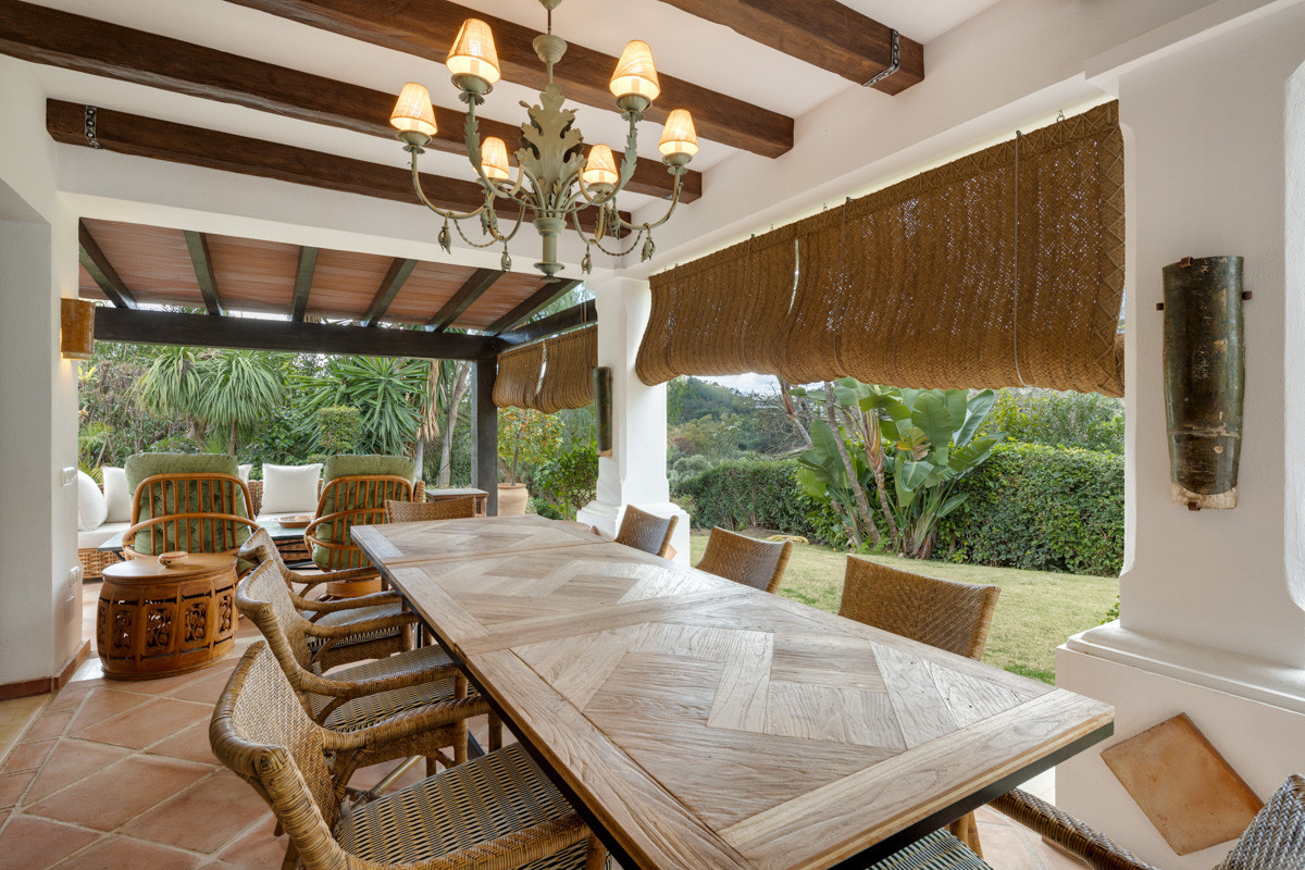 Detached Villa te koop in Benahavís | 4 slaapkamers H5068108