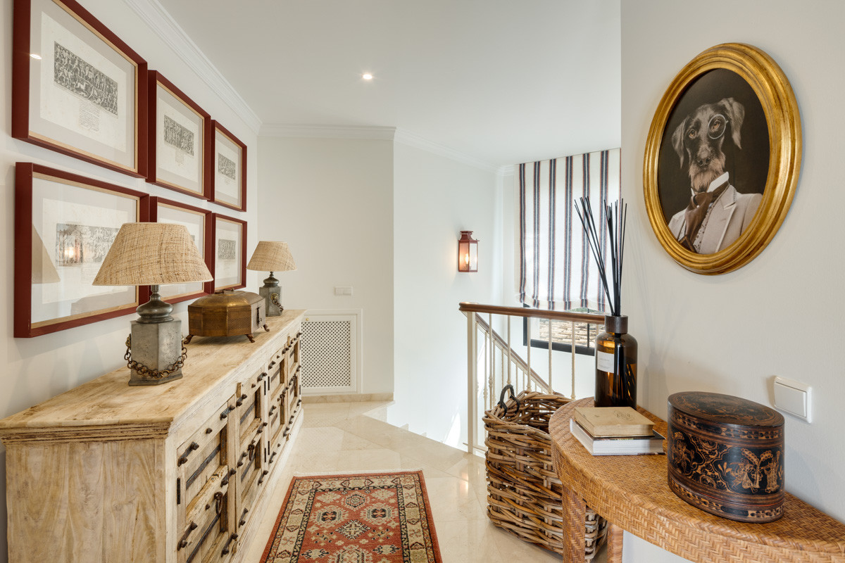 Detached Villa te koop in Benahavís | 4 slaapkamers H5068108