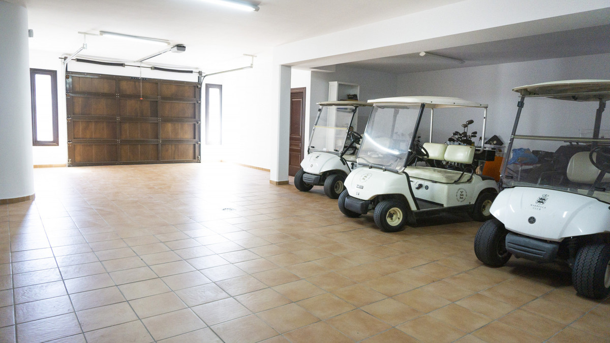 Detached Villa te koop in Benahavís | 5 slaapkamers H5069938