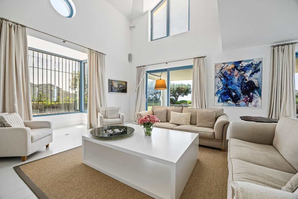 Detached Villa te koop in Benahavís | 4 slaapkamers H5070361
