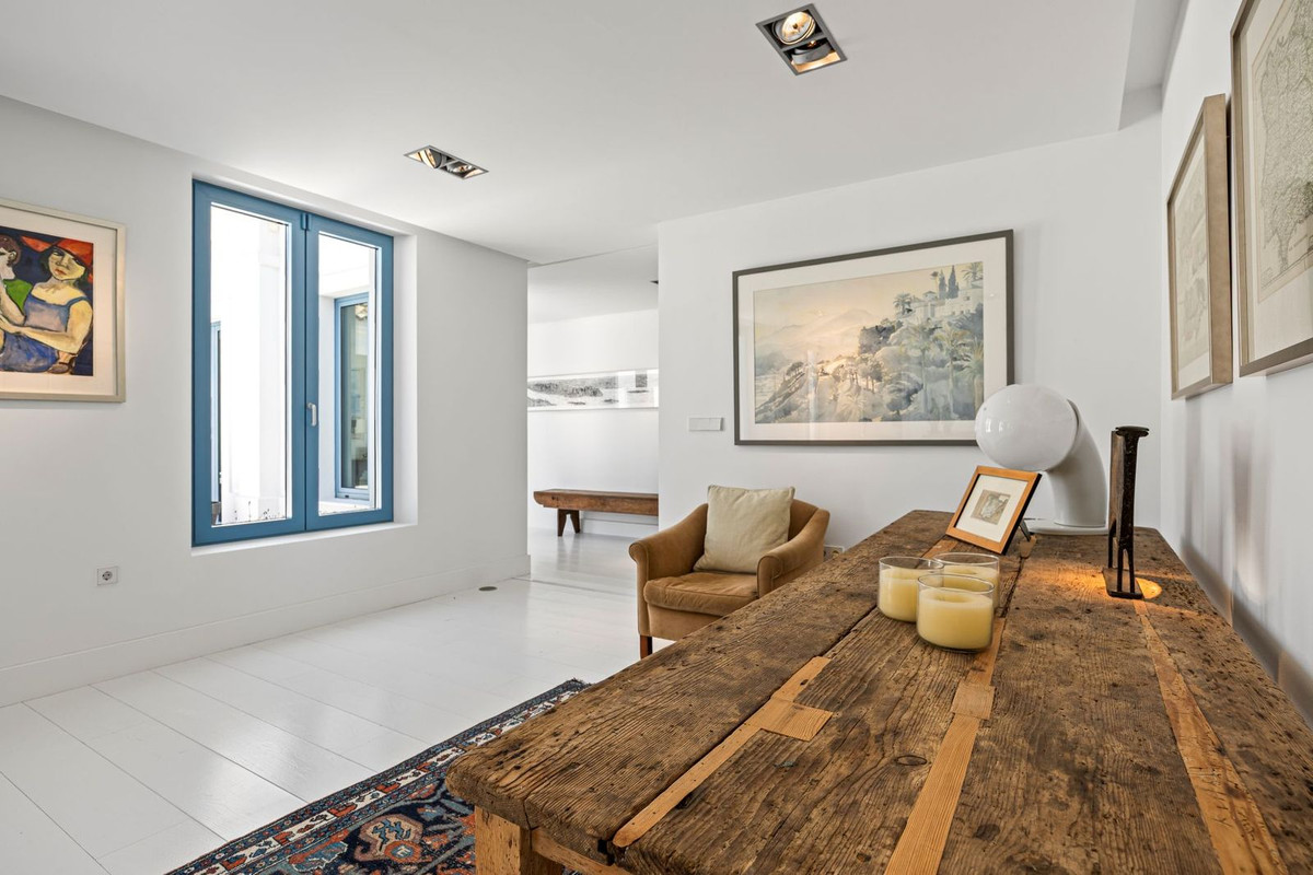 Detached Villa te koop in Benahavís | 4 slaapkamers H5070361