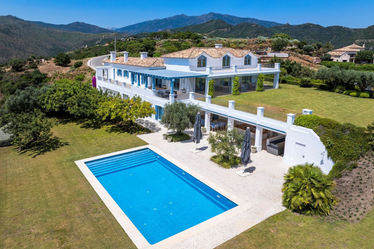 Detached Villa te koop in Benahavís | 4 slaapkamers H5070361