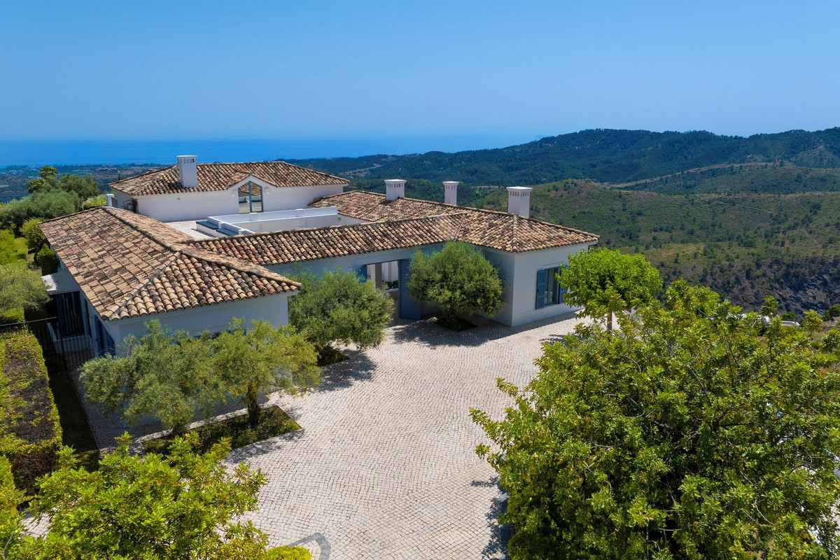 Detached Villa te koop in Benahavís | 4 slaapkamers H5070361