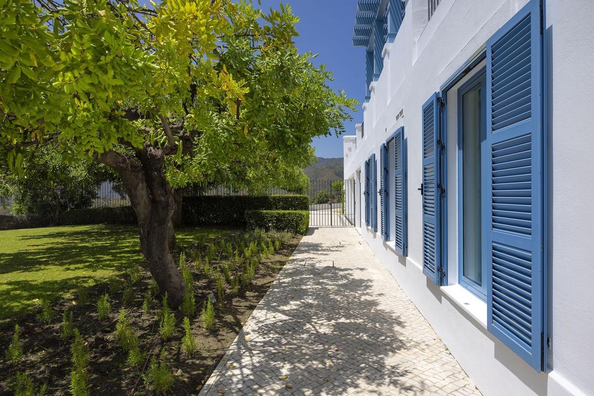 Detached Villa te koop in Benahavís | 4 slaapkamers H5070361