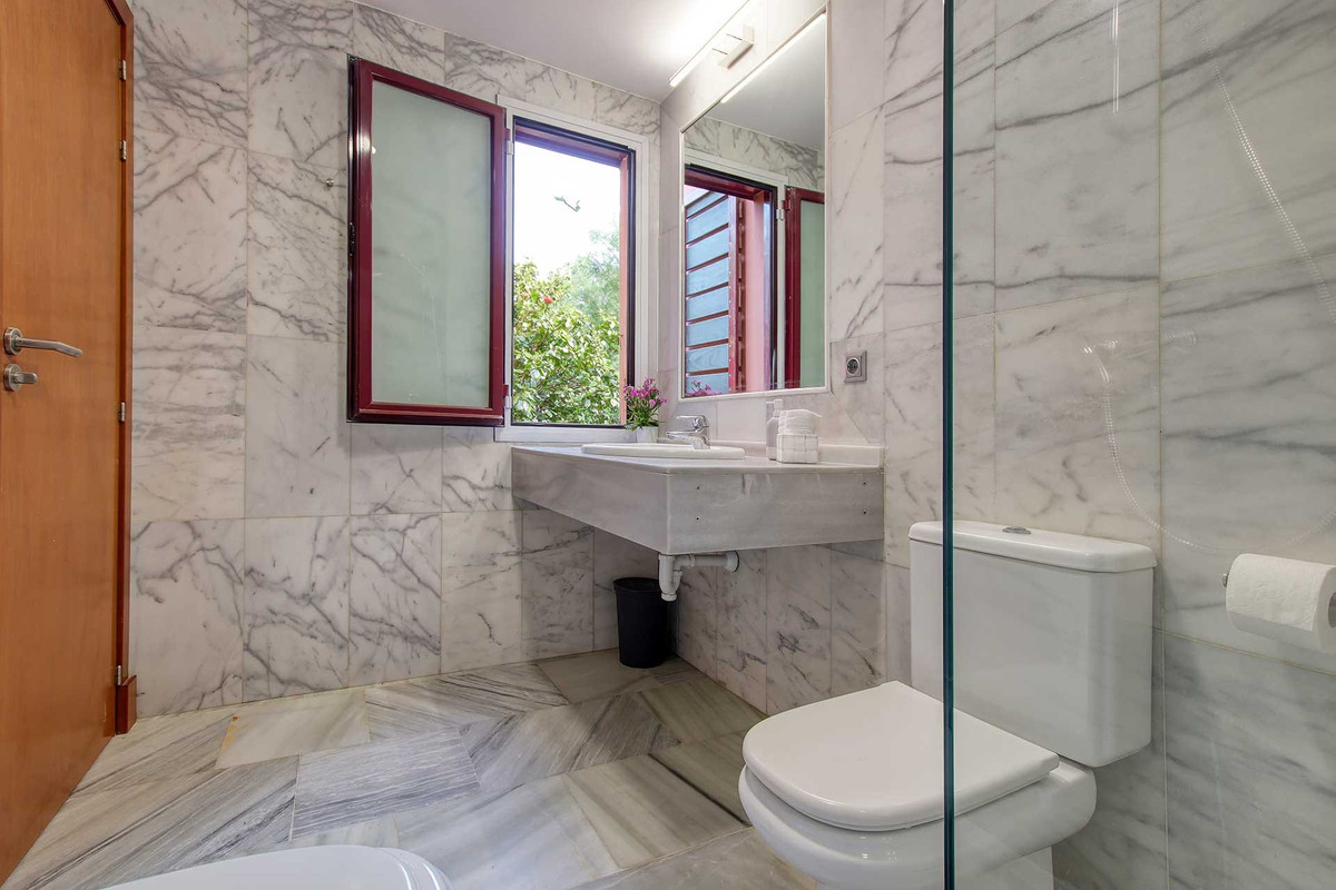Huis te koop in Benahavís | 4 slaapkamers H5160289