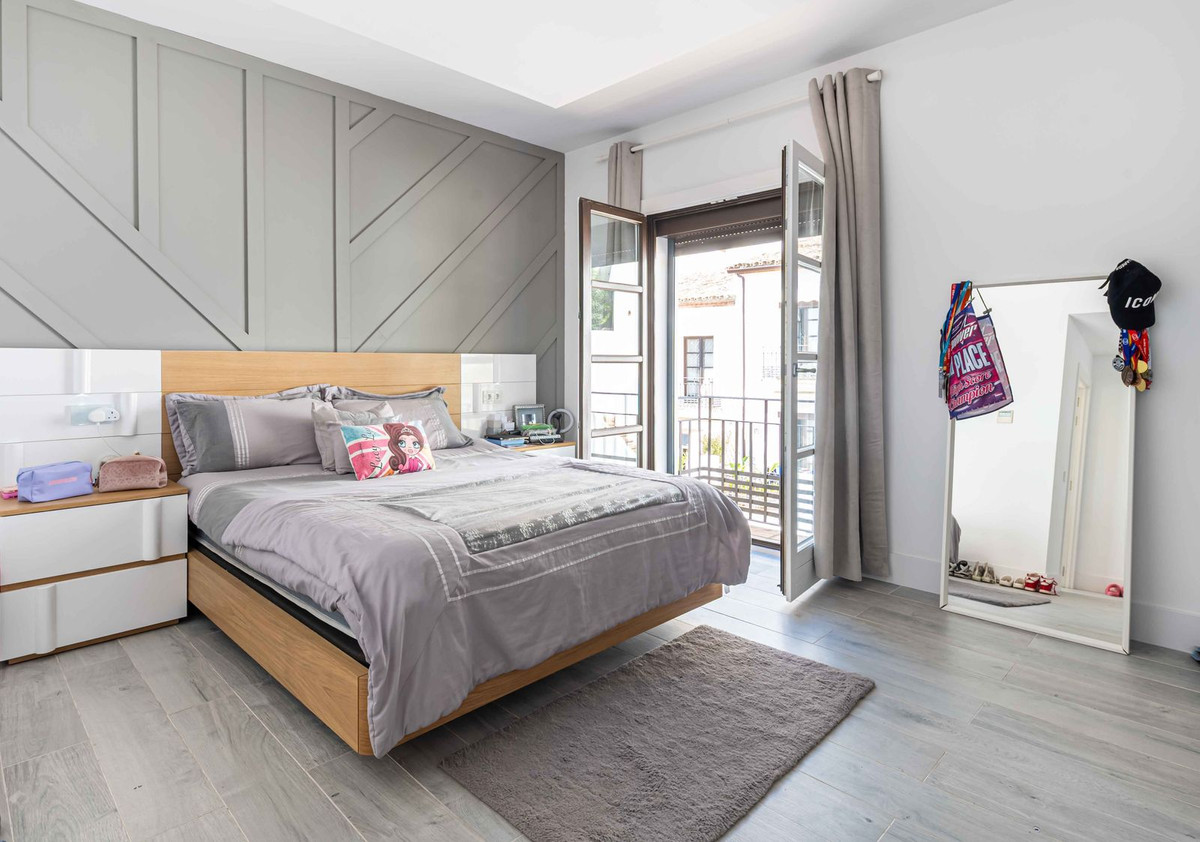 Property main view 33