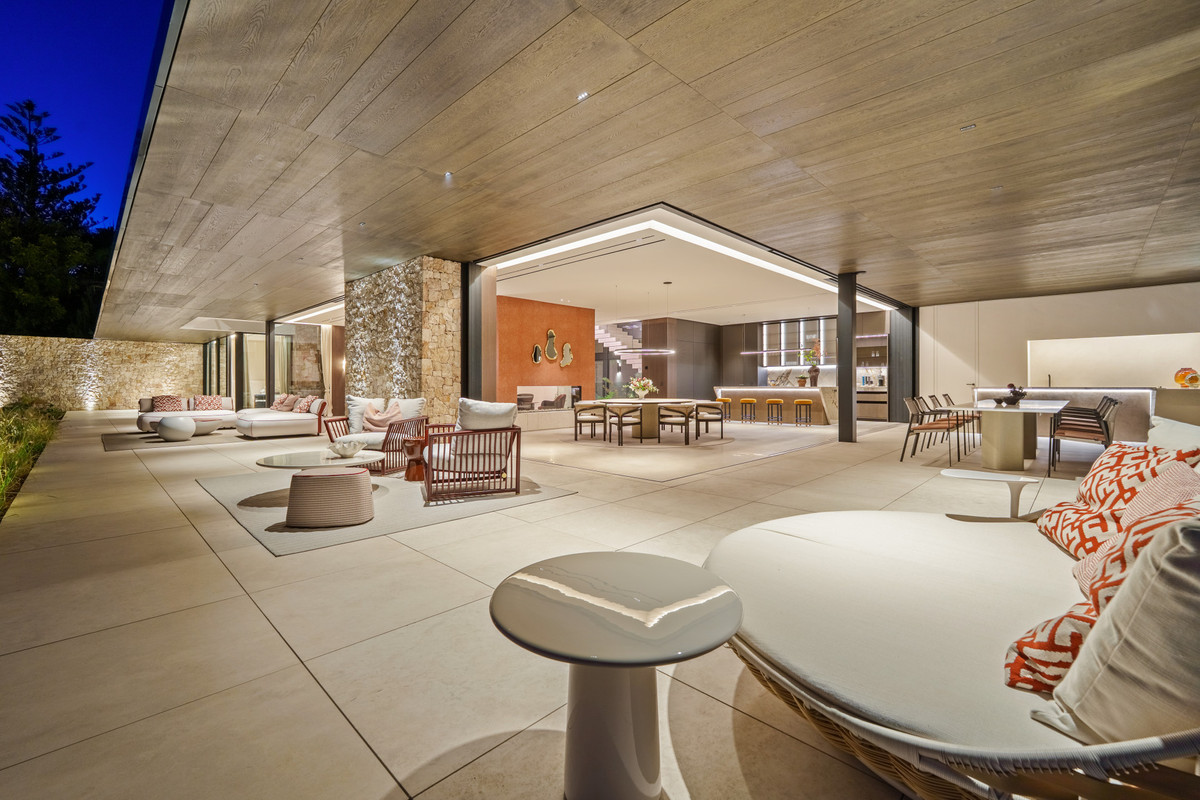 Property main view 42