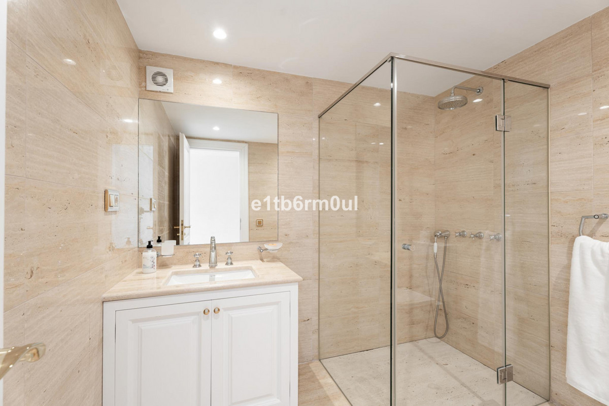 Property main view 60