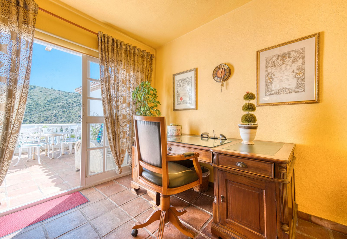 Huis te koop in Benahavís | 3 slaapkamers H5240941