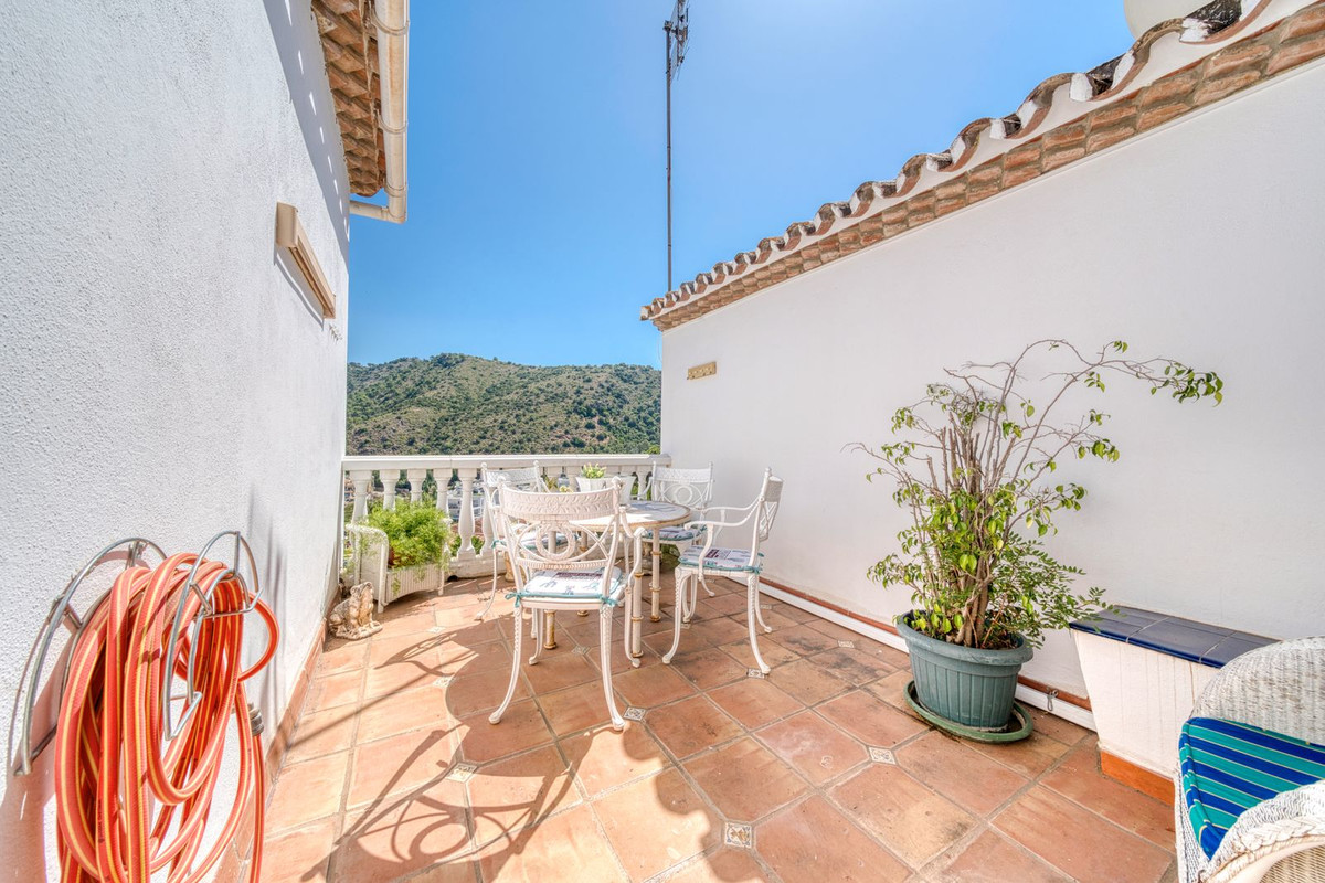 Huis te koop in Benahavís | 3 slaapkamers H5240941