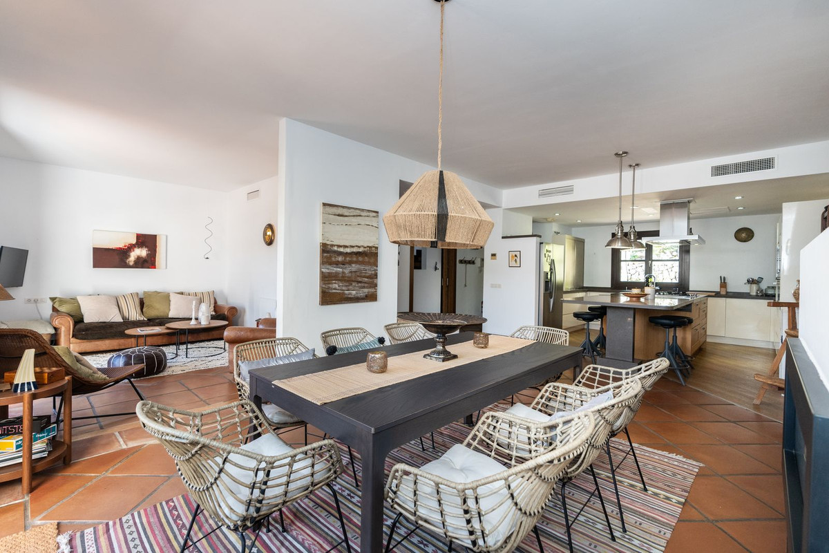 Property main view 44