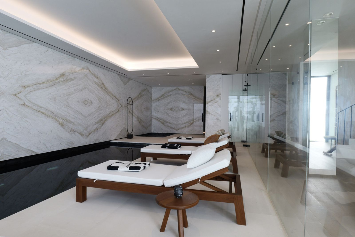 Property main view 64