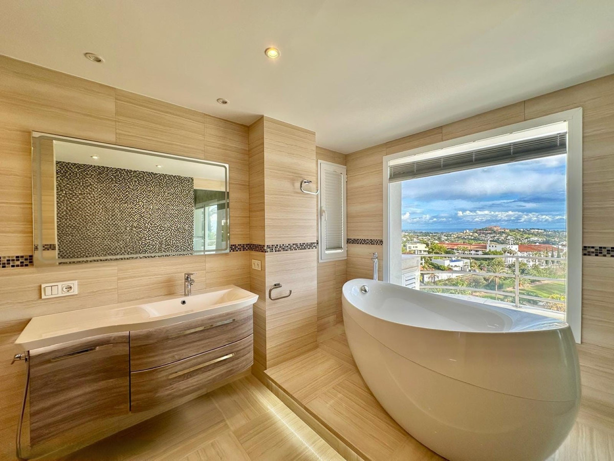 Huis te koop in Benahavís | 4 slaapkamers H5258521