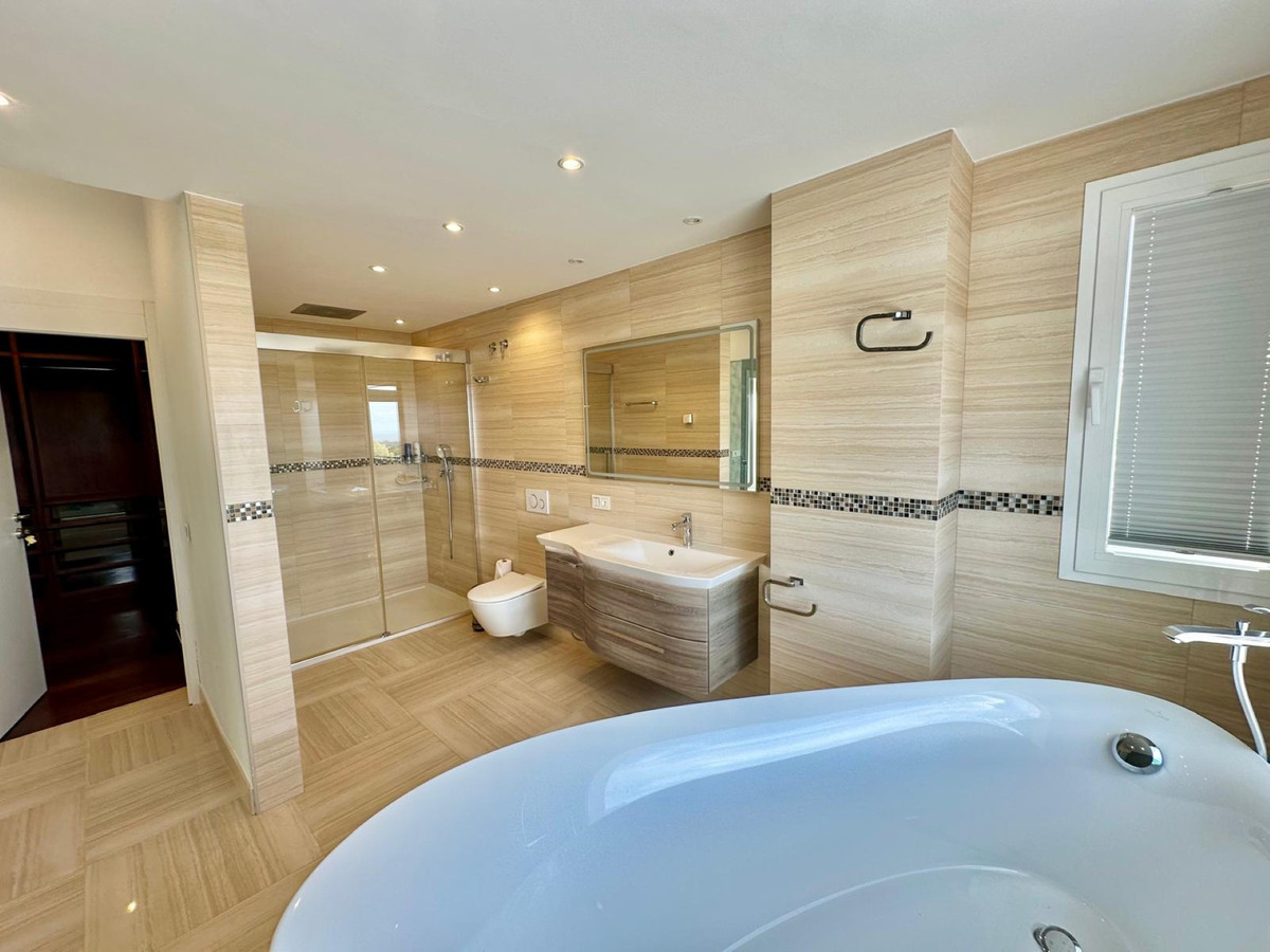 Huis te koop in Benahavís | 4 slaapkamers H5258521